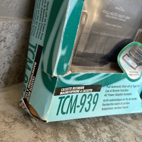 Vintage Sony TCM-939 Portable Cassette Recorder Rare STILL NEW in Original Box - Picture 9 of 9